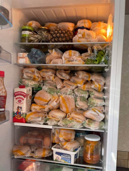 Мем: Просто обычный холодильник холостяка, lugy