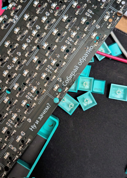 Мем: Пасхалки, которые мы заслужили., henh