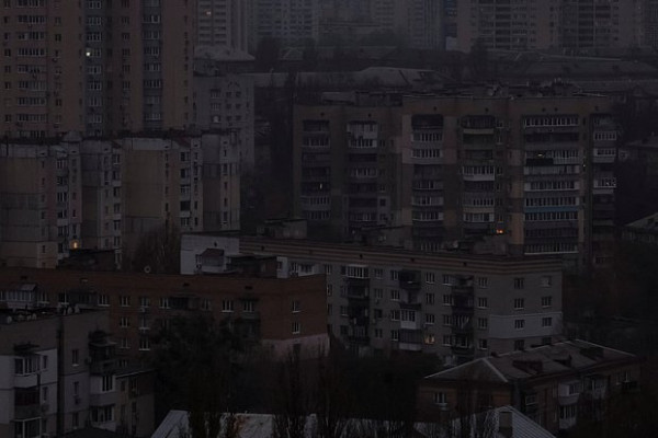 Мем: Киев 2025, Электрический Чёрный Квадрат Шухевича, Корпускул