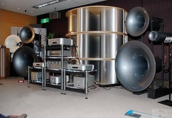 Мем: Ко дню Хеви-метал