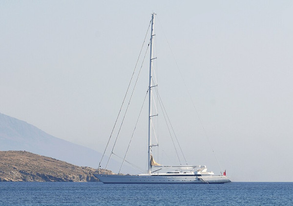 Мем: Парусная яхта Мирабелла.