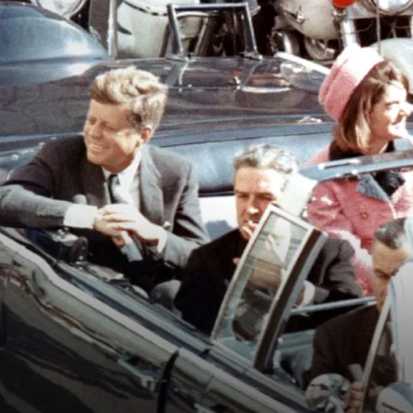 Мем: Когда не прятался от своего народа, Рэй Миров