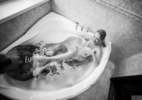 Мем: 7 октября День ванны – Bathtub Day Мем: 7 октября День ванны – Bathtub Day