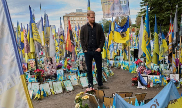 Мем: – А где все?, Юрий Небольсин