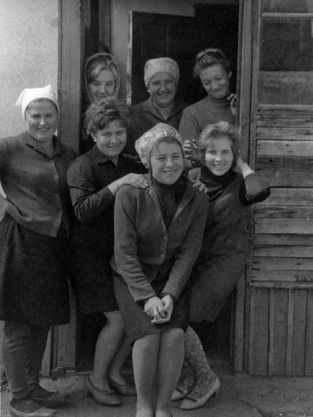 Мем: Показушная радость., Никакой